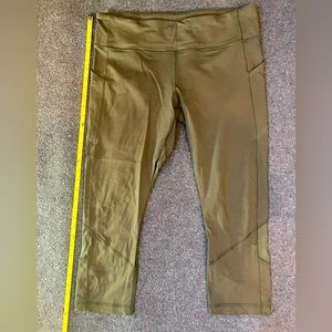 Lulu Lemon Dark Green Leggings Size 12